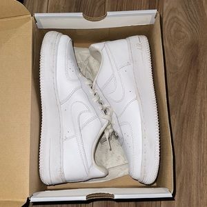 AIR FORCE 1 GRADE SCHOOL.